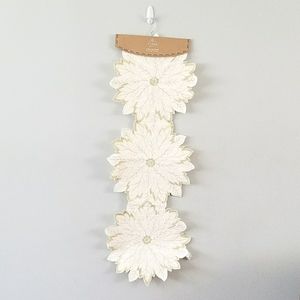 Festive Leaf Table Runner
